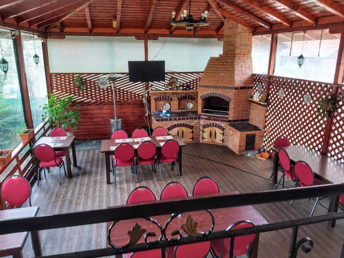 Pensiunea Agroturistica Piscul Soarelui Campulung Exterior foto
