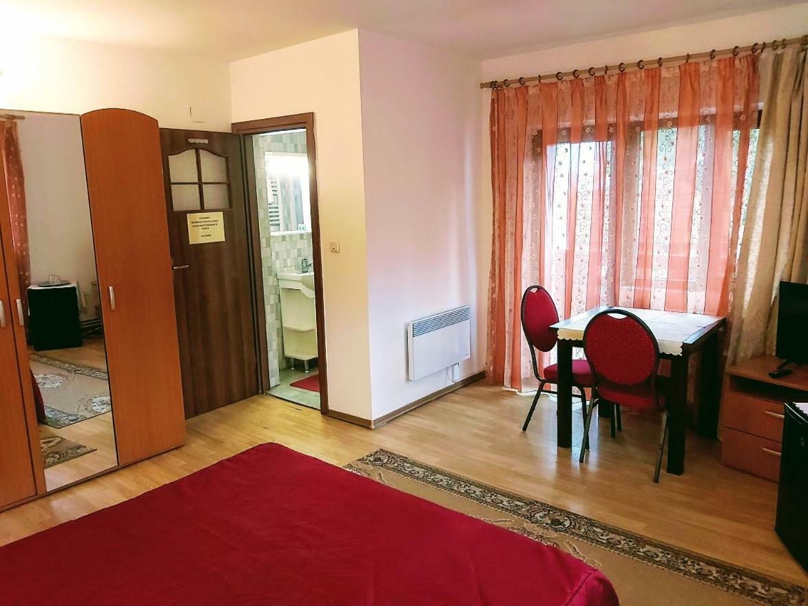Pensiunea Agroturistica Piscul Soarelui Campulung Exterior foto